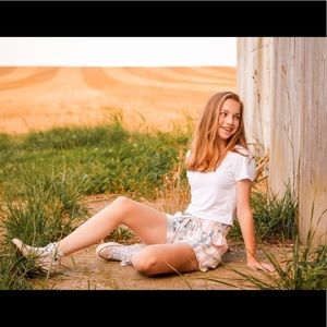 Meet your Posher, Claire